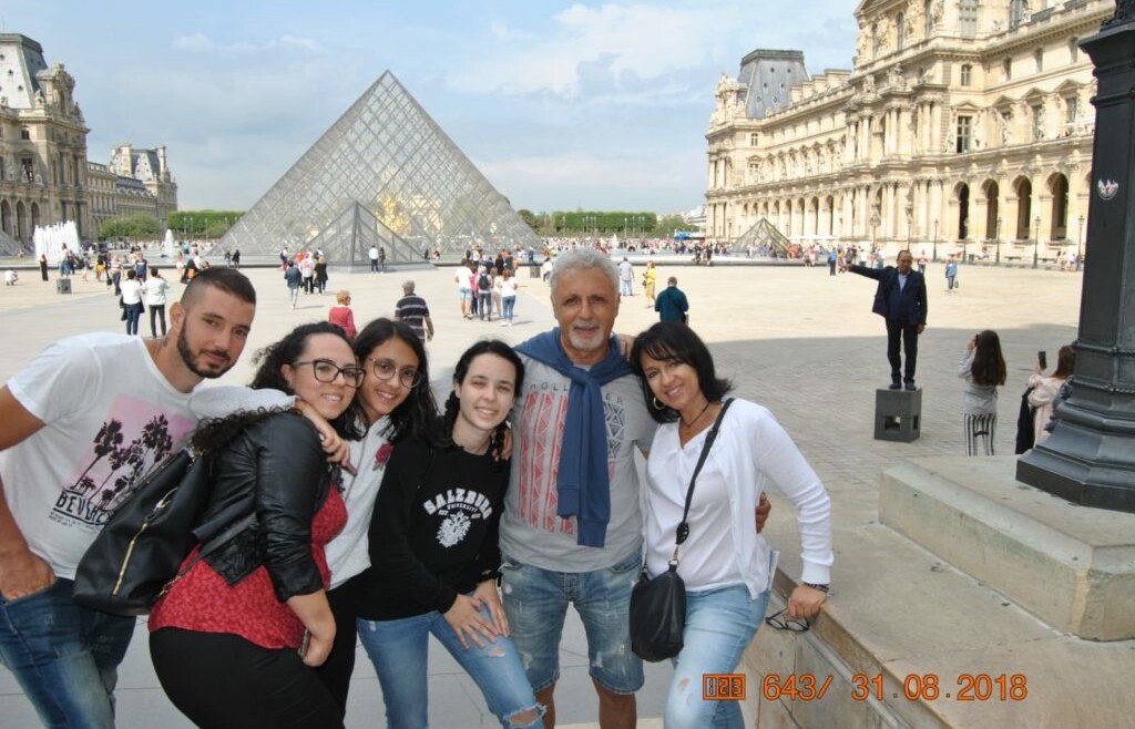 Massimo, Gaia, Isabel, Cristiana, Rita e Rocco: Parigi dal 31/08 al 3/09/2018. #concorsofotograficoviaggicarmenaprilia